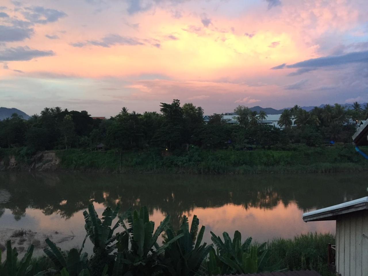 Mao Phasok Riverside Guesthouse Luang Prabang Extérieur photo